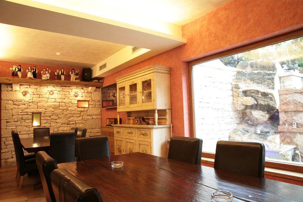 Vilola Bed & Breakfast Zambratija  Dış mekan fotoğraf