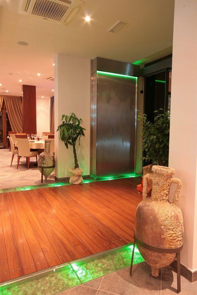 Vilola Bed & Breakfast Zambratija  Dış mekan fotoğraf
