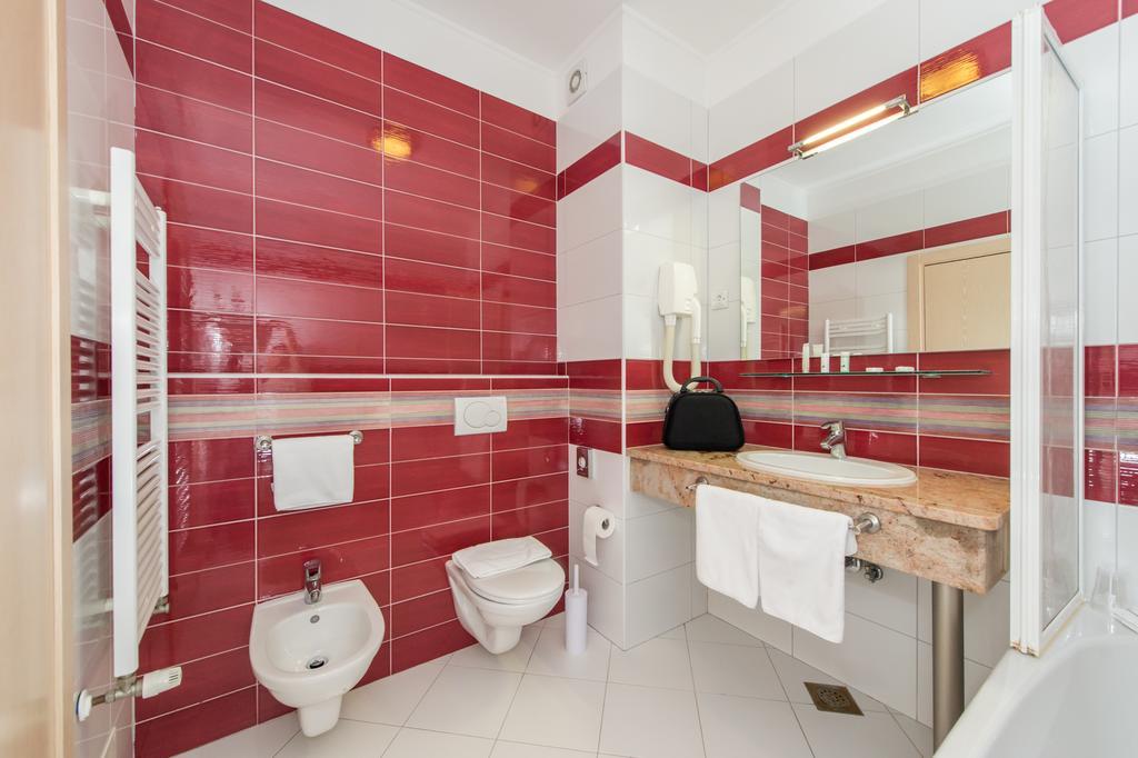 Vilola Bed & Breakfast Zambratija  Dış mekan fotoğraf