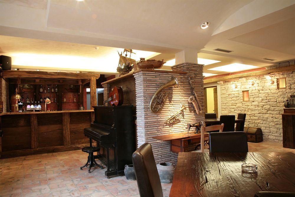 Vilola Bed & Breakfast Zambratija  Dış mekan fotoğraf