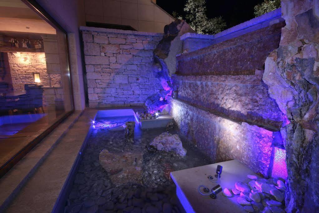 Vilola Bed & Breakfast Zambratija  Dış mekan fotoğraf